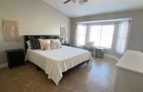 Cozy spacious house, pool heater, spa, firepit - Foto 8