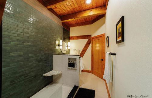 Welcome to Raven Ridge Lodge - where time slows - Photo 23