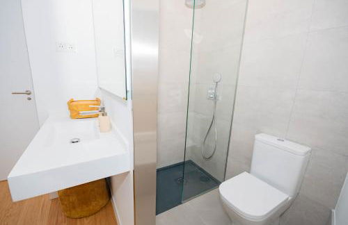 For You Rentals Bonito y acogedor apartamento TEMPORAL cerca al Estadio Bernabeu - Madrid VDS280 - Photo 4