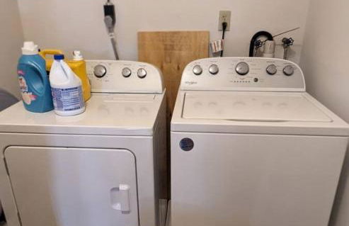 Relaxing Rustic Oasis, Unit A - 6 minute walk to Downtown! Pet-friendly & Cyclists Welcome! - Foto 18