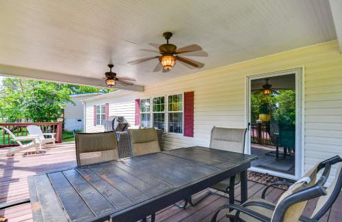 Private Dock Pet-Friendly Home on Lake Sinclair - Foto 26