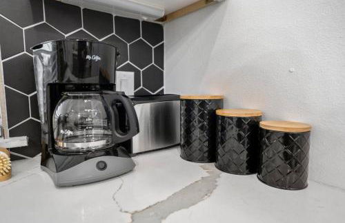 Nestled Nook Bungalow #7033A @East End revitalized - Foto 37