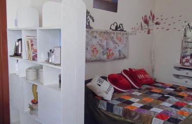 Un letto nel cortile - Foto 15