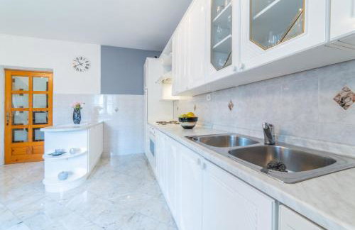 Villa Lucija - Photo 17