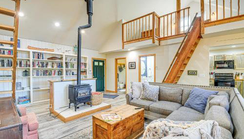 Port Orchard Lakefront Cabin with Fire Pit and Grill! - Foto 3