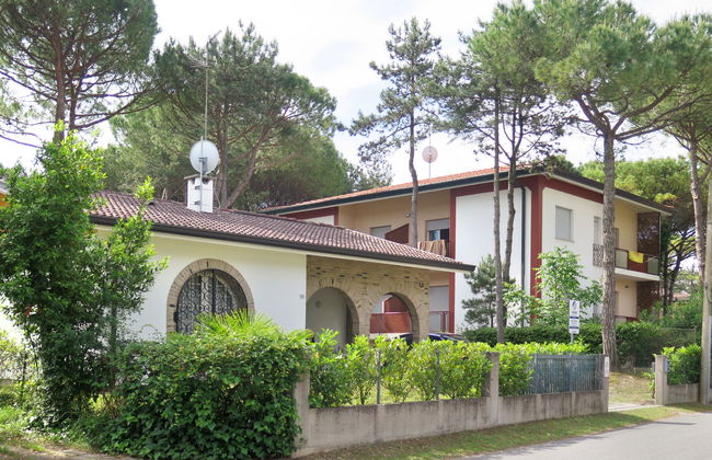 4 bedroom House in Lignano Sabbiadoro with garden and terrace - Photo 16