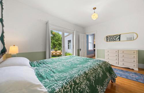 Sugar Maple Farm near Acadia - 5 Bedrooms, 5 Beds with FirePit and Large Deck - Foto 27