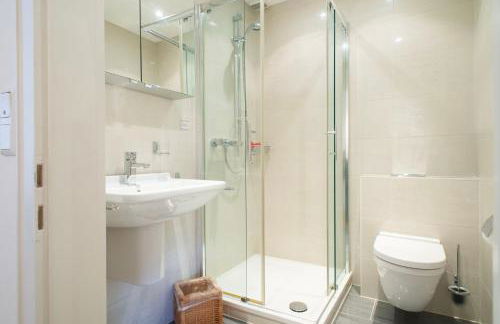 Apartment in stylish city villa - Foto 3