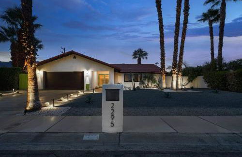 Pineapple Splash! Complete Privacy! Salt Pool! - Photo 25