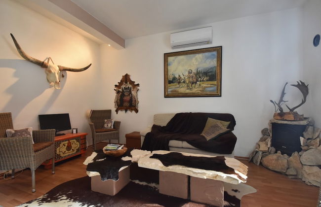 This Pleasant Holiday Home is an Ideal Starting Point to Explore Dalmatia - Foto 9