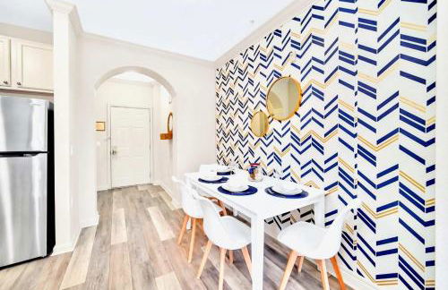 2BR Condo - Pool and Hot Tub - Near Disney - Foto 13