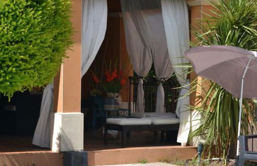 "POUR VOUS" studio dans villa avec piscine - Foto 30