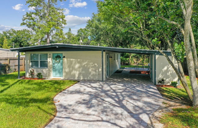 Coastal Bliss 3BR Gem Near MacDill AFB - Foto 29