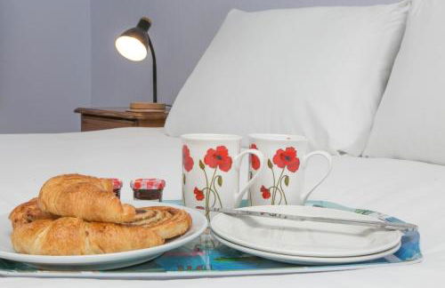 Peaceful property with stunning views - Pass the Keys - Photo 25