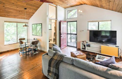 2 Mi to Dtwn Pet-Friendly Austin Studio with Yard - Foto 1