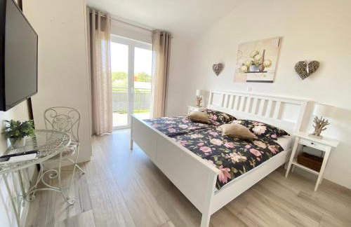 Villa Divina with private heated pool - Photo 21