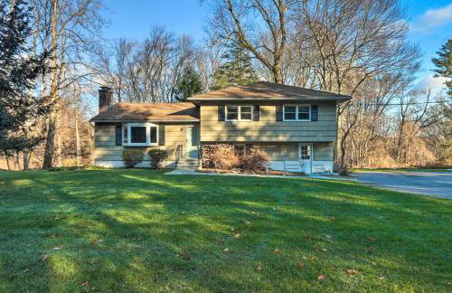 Family-Friendly Woodbury Home with Yard and Deck! - Foto 2