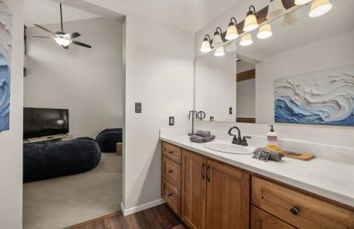 Paddle & Pine - Lake Views & Private Dock Access - Photo 34