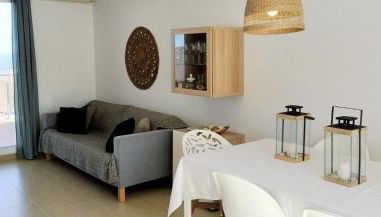 Adosado con fantásticas vistas al mar y piscina. - Foto 3