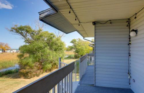 Pet-Friendly Oak Harbor Condo Walk to Lake! - Foto 17