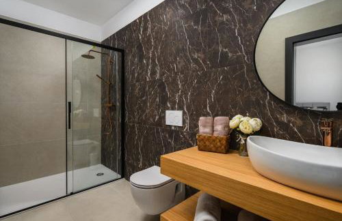 Villa de la Vie with Heated Swimming Pool - Foto 40