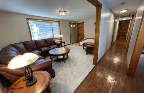 Spacious, Sunny Lake House! Close to ski trails. - Foto 15