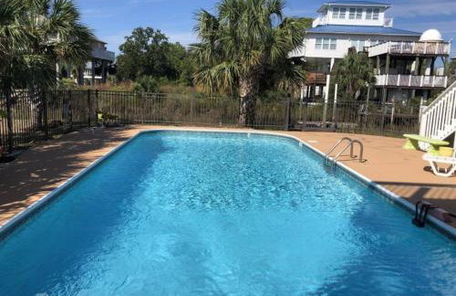 Sardegna- pool home on the canal! - Foto 1