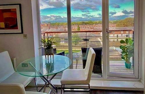 Chester City Centre Waterfront Apartment - Photo 57