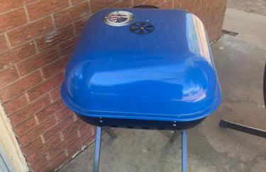 Spacious Home - Pet Friendly with Fenced Backyard - Foto 27