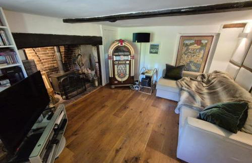 Manor Cottage - Photo 4