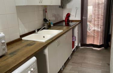 Apto con patio y barbacoa BBQ Los picadores - Foto 15