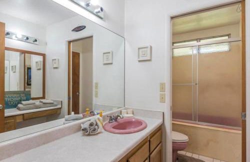 Relax at Kapakai Cottage 2-Bedroom Comfort with Full Kitchen & WD - Foto 11