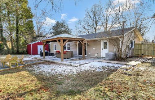 Cozy 4BR Retreat - Private backyard, Gazebo & Grill - Foto 34