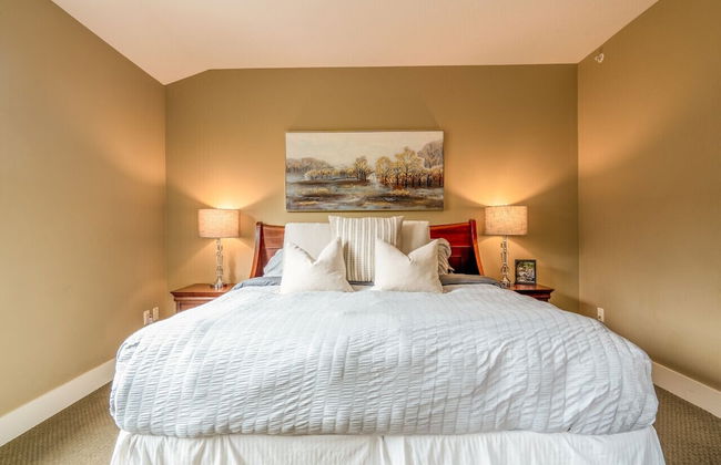 Luxury 3-Br Penthouse | INDOOR Pool & Hot Tub | Pool Table | 2 Decks + Mtn Views - Photo 2