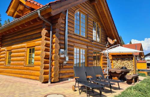 Luxus-Ferienhaus Blockhaus Chalet Nr 2 Toplage am Feldberg mit Sauna, Outdoor-Hottub, Kamin auf 1300m üM - Foto 10