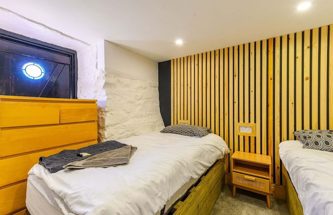 Host Stay The Lodge - Photo 8