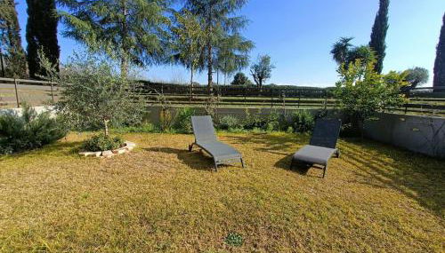 Roberta and Luca cozy apartment with garden, terrace and pool - Foto 2, sunbed