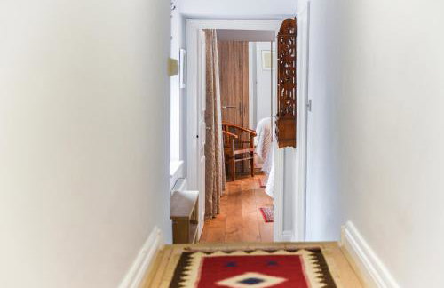 Spacious 2BR Flat with Private South Facing Terrace in West London - Foto 2