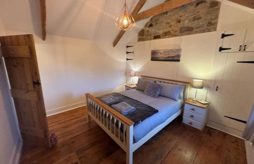 3 Double Bed Character Cottage in Quiet Hamlet - Photo 33