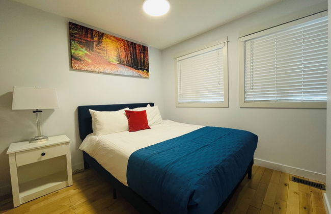 P1 - Private Hot Tub - 3 Bedroom Home - Mountain View - Photo 7