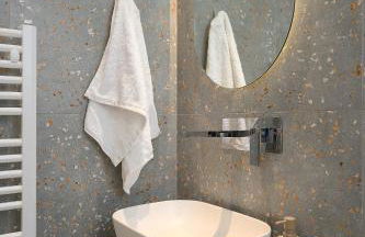 House 143 steps to the sea - Photo 12