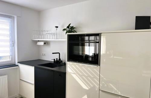 Moderne 2-Zimmer-Wohnung - Küche - Balkon - Wifi - Foto 4