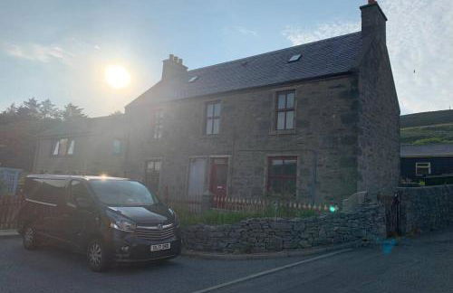 Detached, four bedroom house in Scalloway - Foto 1