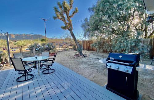 10 minutes to JTNP - Sauna, Hot Tub, Cold Plunge Saltwater Pool, Telescope, Fireplace and Views - Foto 7