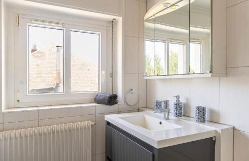 Bel appartement centre climatisé parking privé - Foto 23