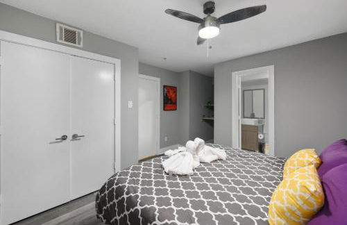 Convenient 1BR Unit Close to Shopping & Dining - Foto 6