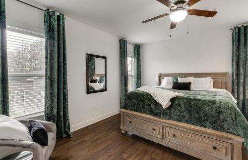 Hot Tub and Yard Temptation Stays Home in Roanoke - Foto 12