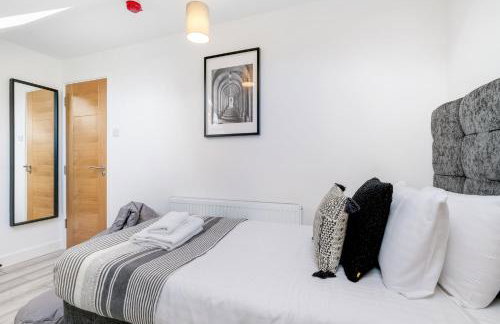 Bright 6 bedroom 3 bath house ideal for Pinewood Studios - Foto 23