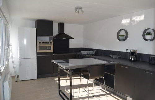 Maison proche centre-ville et baignade - Photo 1