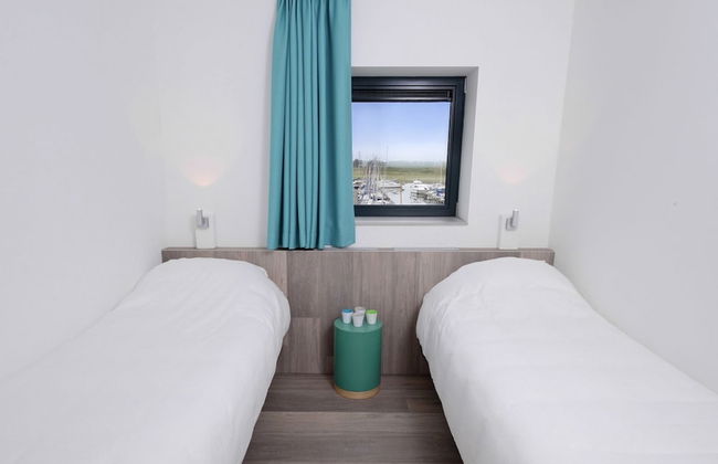 Contemporary Apartment in Kamperland near Lake - Photo 5